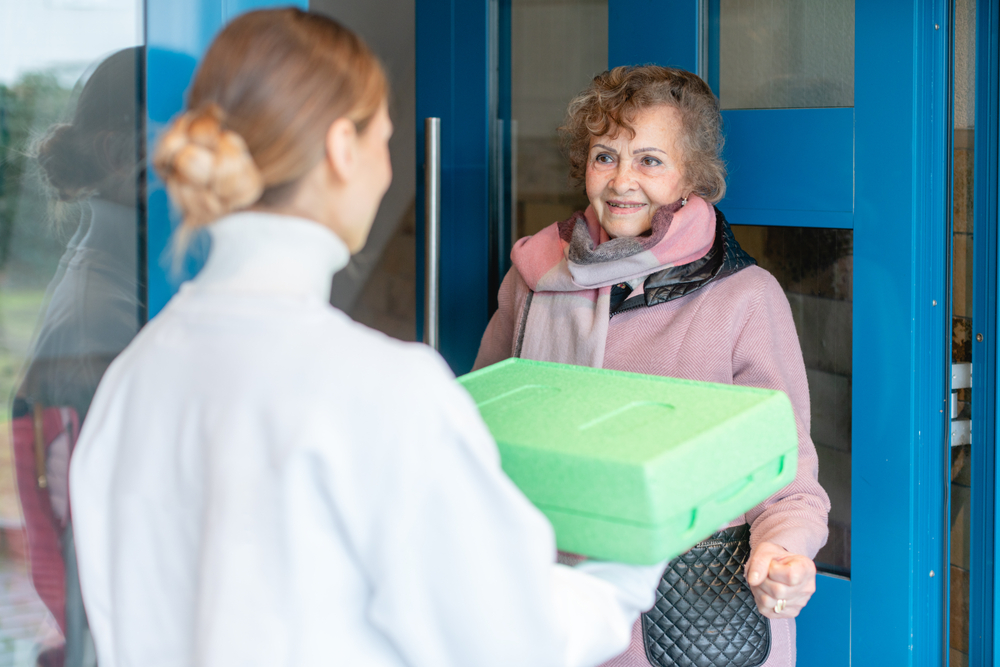 Senior Meal Delivery  Get Meals for Your Homebound Senior